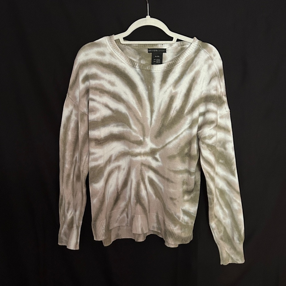 Design History Taupe and Cream Spiral Tie-Dye Pullover